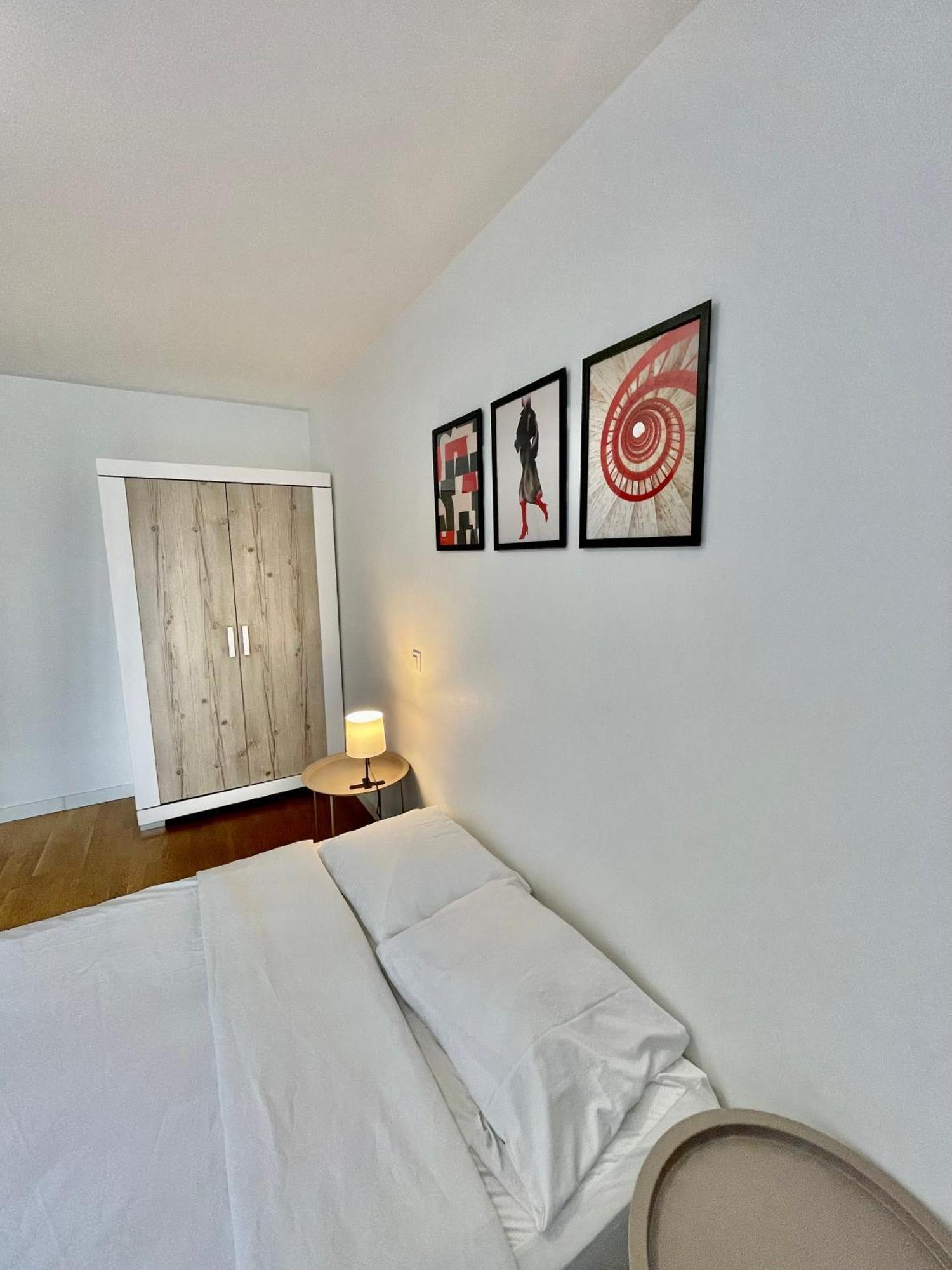 Sweet Escape Paris Centre - 3 Bds- Terrasse - Stade De France - Montmartre 생투앙 외부 사진